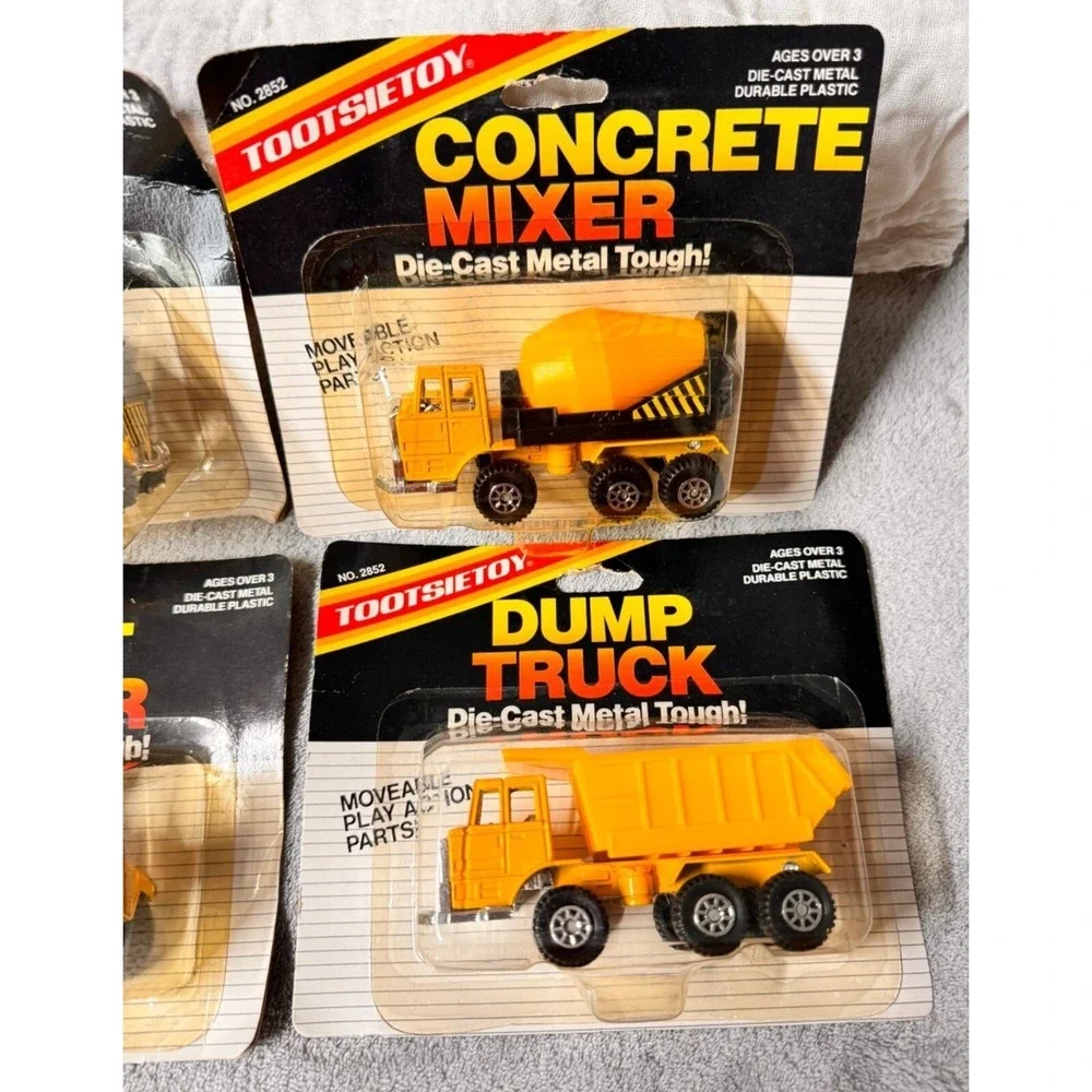 Vntg. 1987 TOOTSIETOY Lot of‎ 4 Die-Cast Construction Vehicles Toy Trucks 4